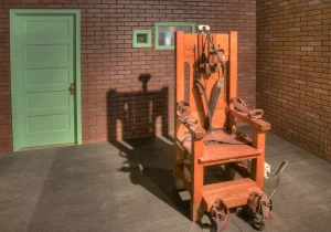 ted bundy electric chair pic